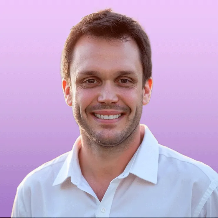 Portrait of Aaron Delizia